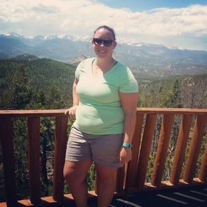 Meet your Posher, Stephanie